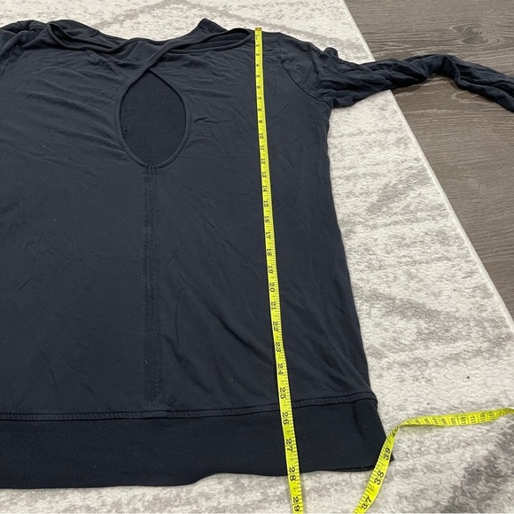 Athleta Black Cut Out Back Long Sleeve Shirt - Picture 10 of 11